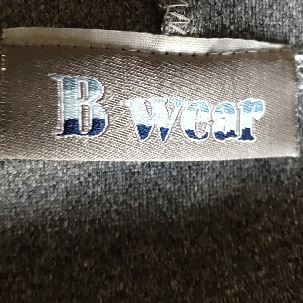 Bwear Hooded Cardigan Zip Closure - Picture 12 of 13